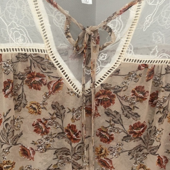 Mesh floral see through top - Picture 3 of 8